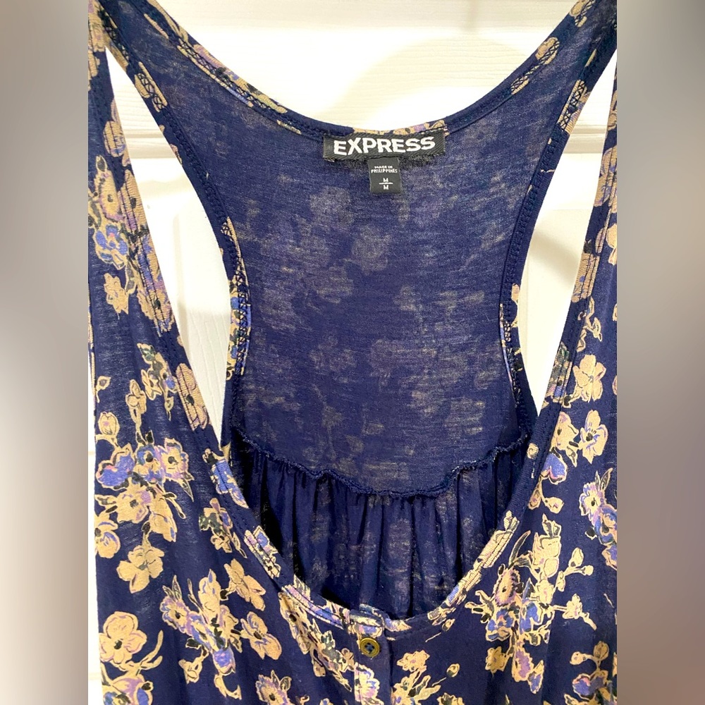Express Romper - Size: Medium - Picture 4 of 4